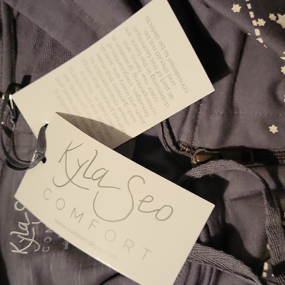 Kyla Seo dark gray Nia hoodie - Picture 7 of 9